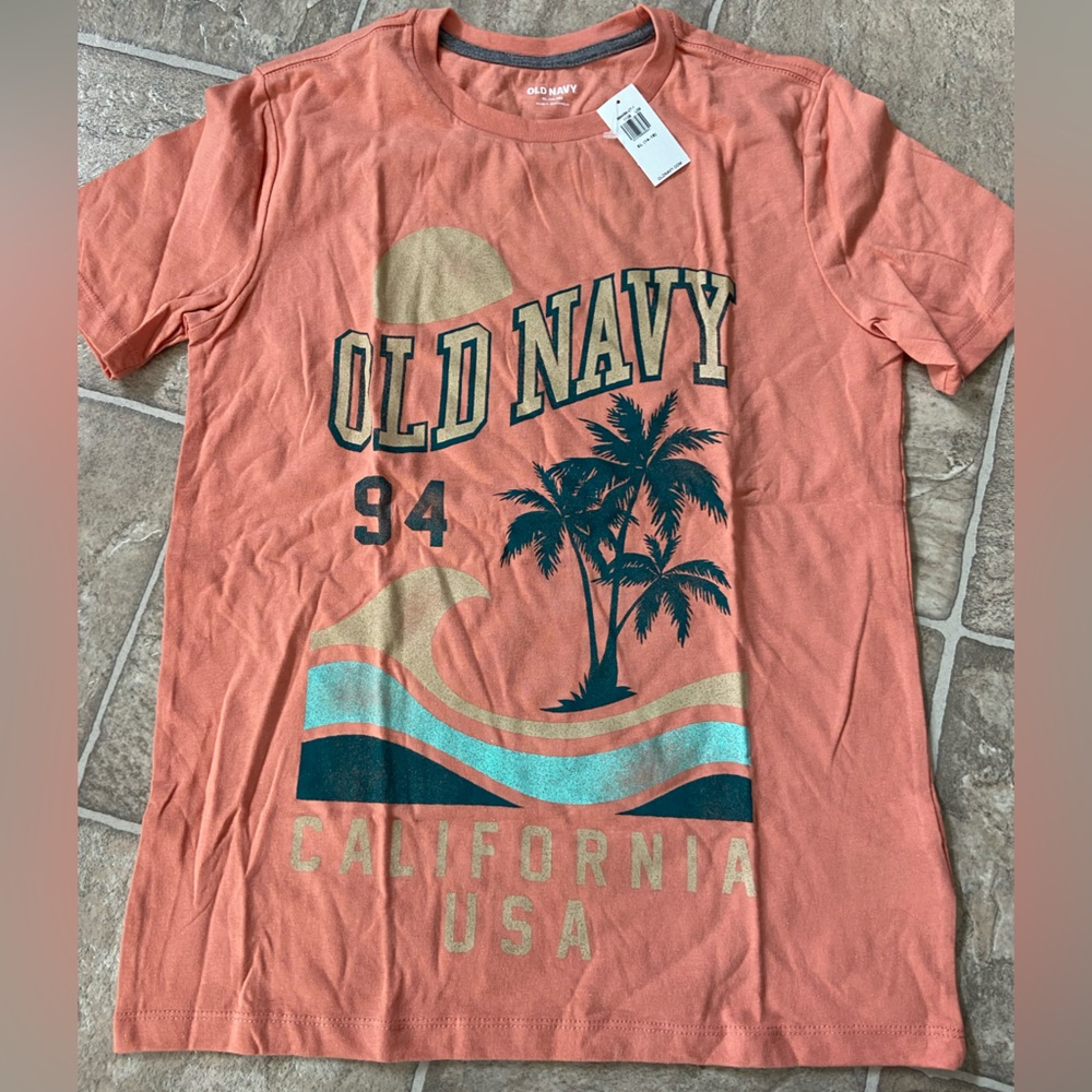 Old Navy Peach Graphic Tee with Palm Design- NWT
